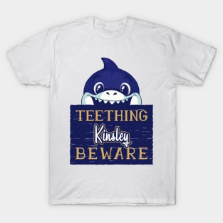 Kinsley - Funny Kids Shark - Personalized Gift Idea - Bambini T-Shirt